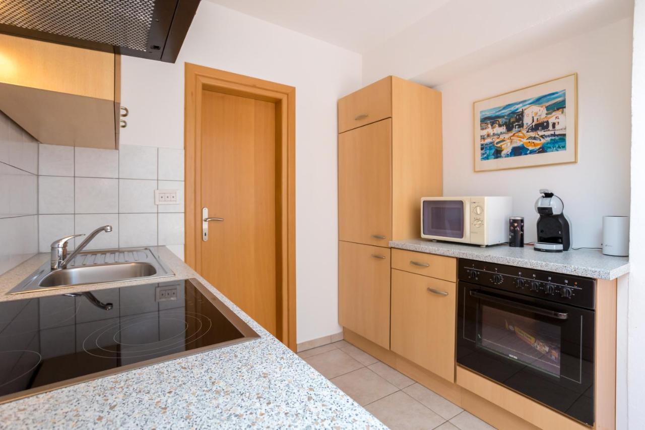 Apartments Sara Milohnici Экстерьер фото
