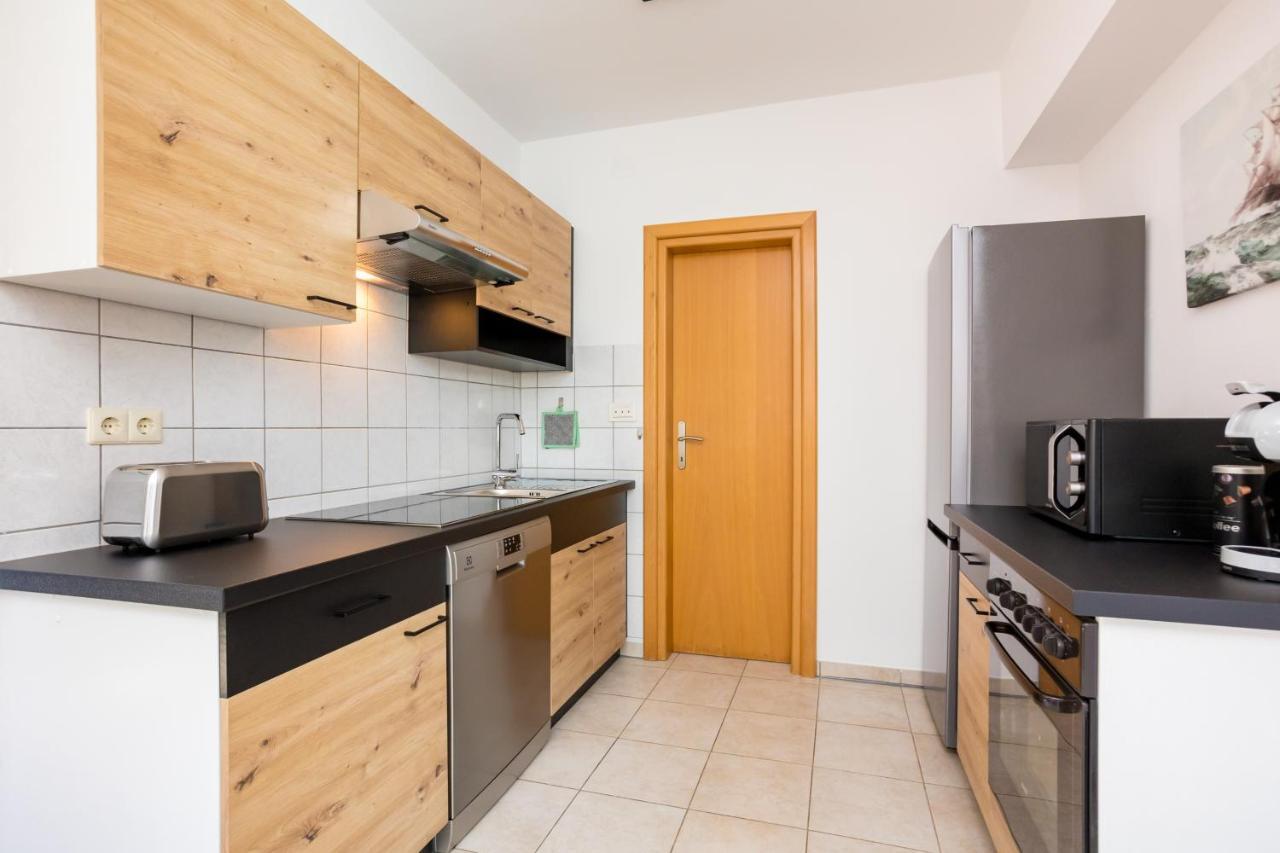 Apartments Sara Milohnici Экстерьер фото