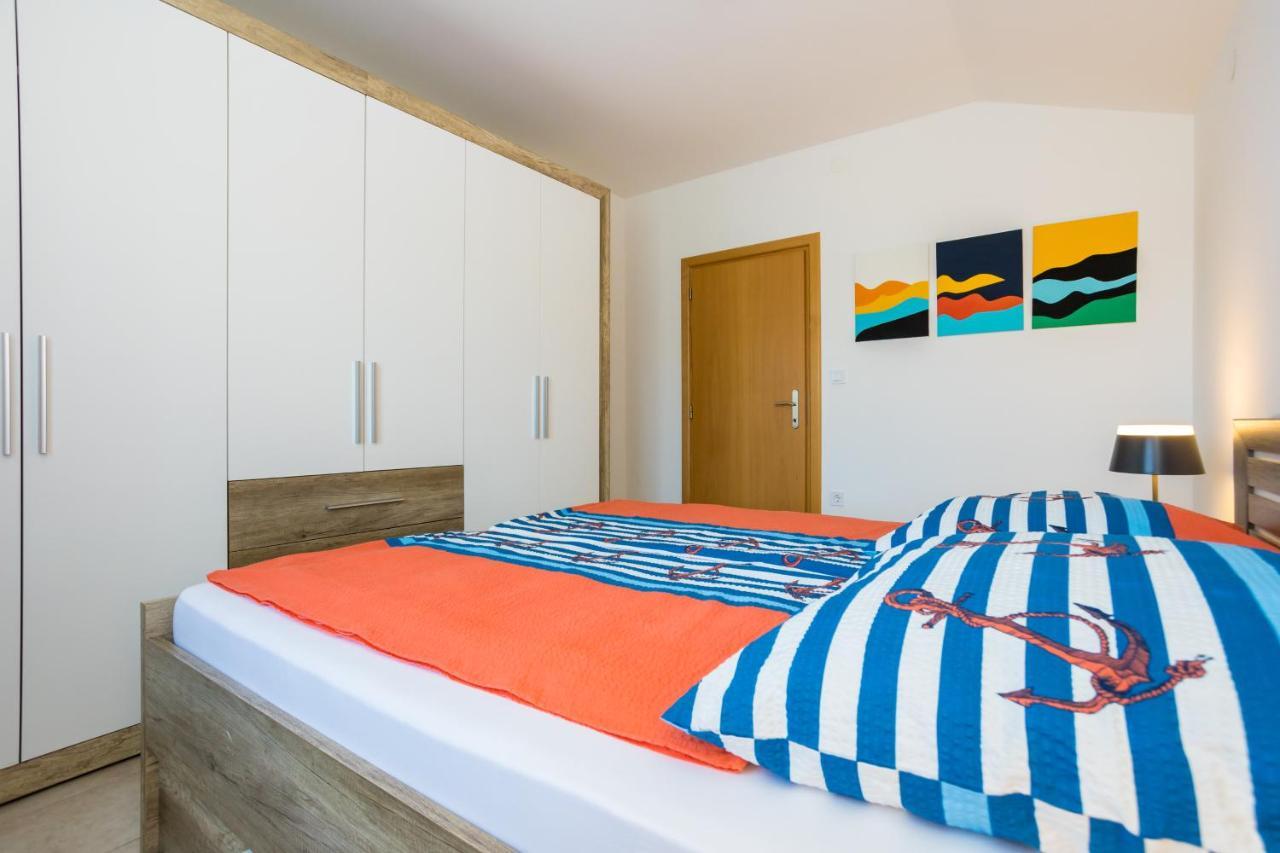 Apartments Sara Milohnici Экстерьер фото